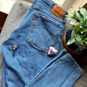 Original Levi Jeans-- Wedgie fit